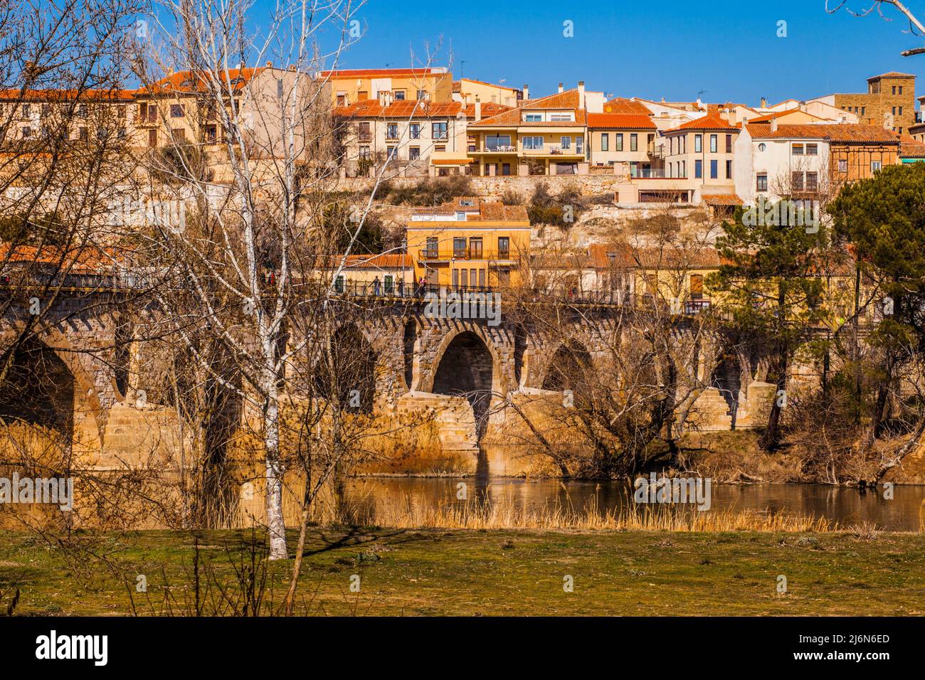 Stone bridge, Duero river Zamora city, Zamora Provience, Castile and Leon, Spain, Europe. Stock Photo