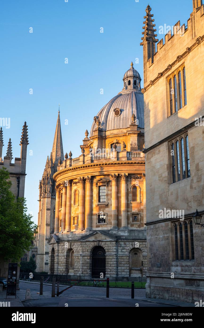 Radcliffe camera at sunrise. Oxford, Oxfordshire, England Stock Photo