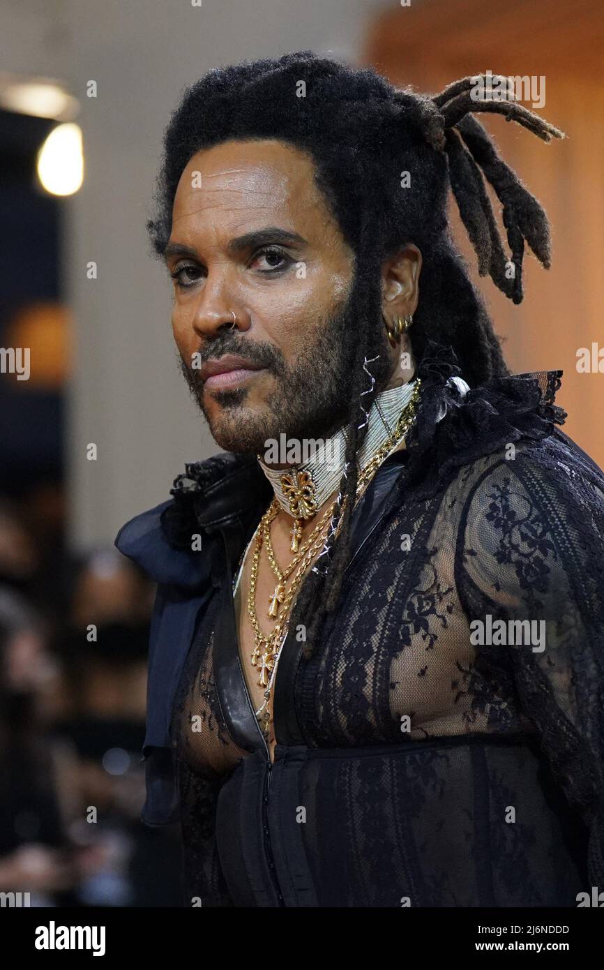 Lenny Kravitz at arrivals for Met Gala Costume Institute Benefit and