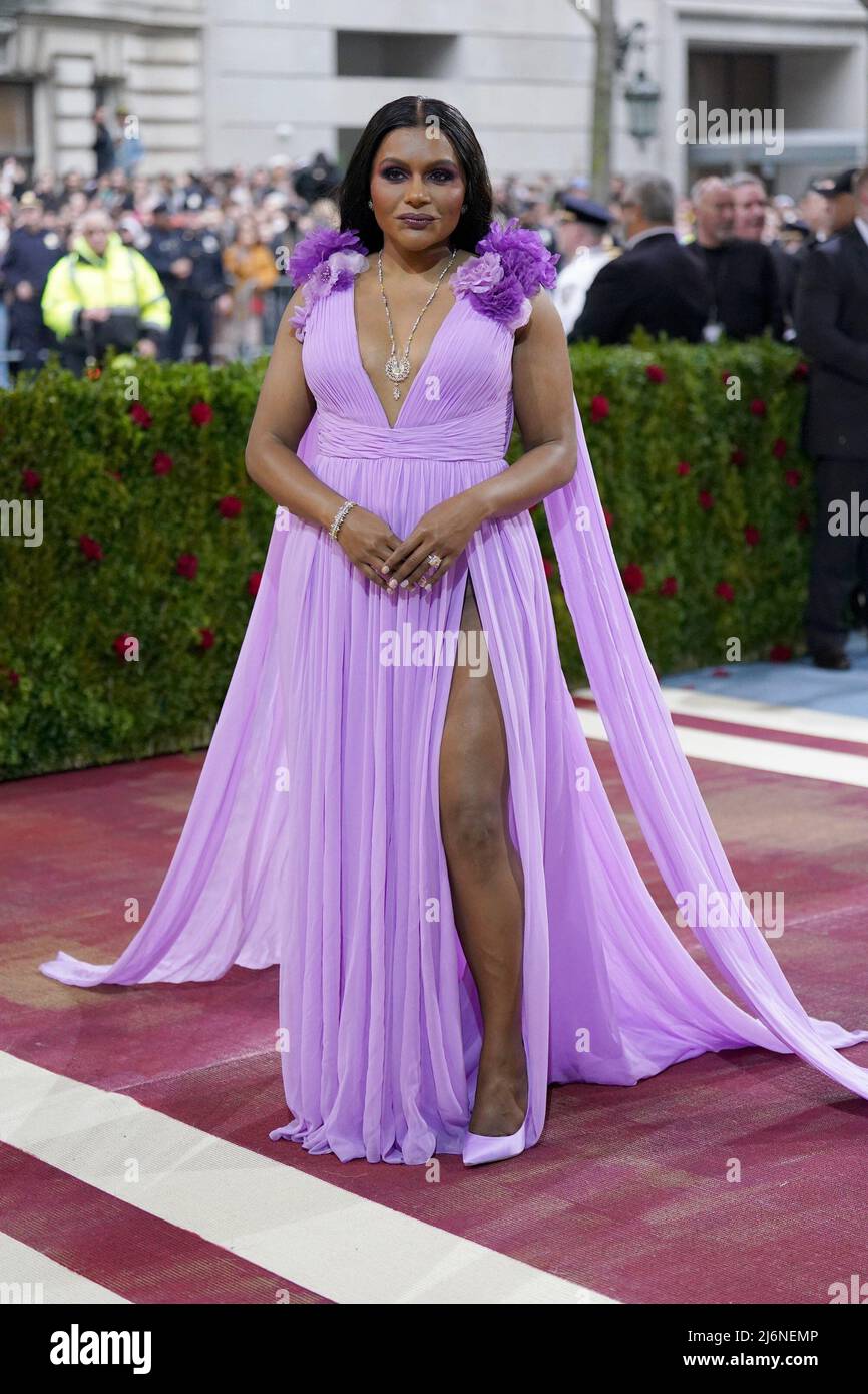 mindy kaling purple dress How Mindy Kaling's Daughter Katherine Is Adjusting to Baby Brother