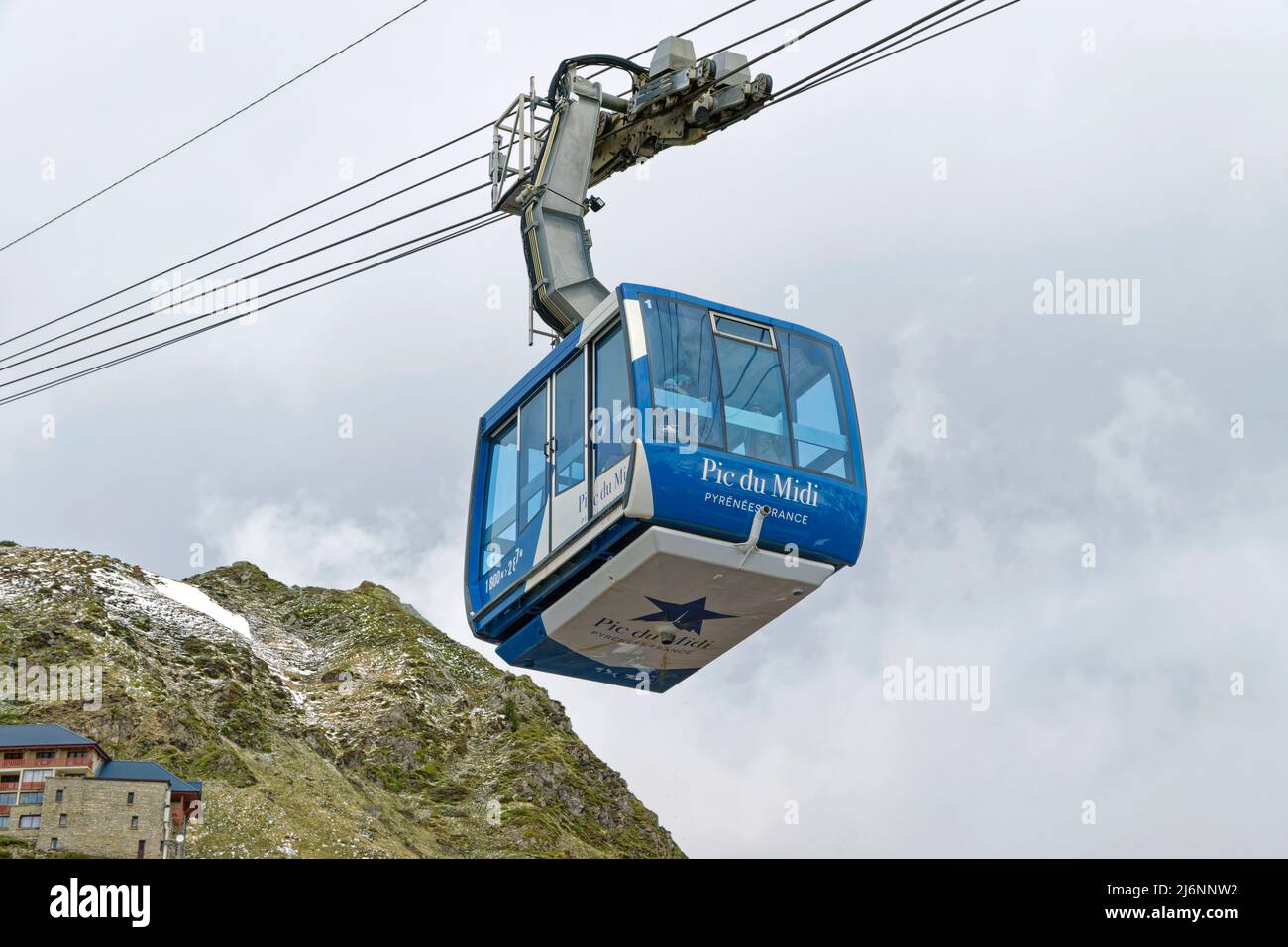 Pic du Midi Cable car which serves the La Mongie Ski Area as well as the Pic du Midi Observatory at 2877 metres above sea level. Stock Photo