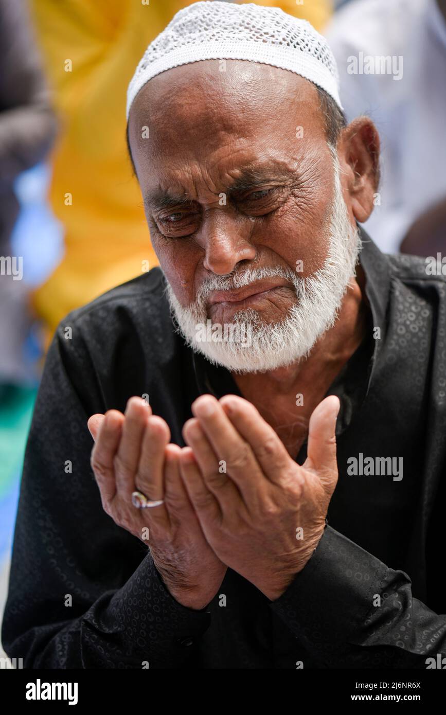 Crying In Prayer Islam