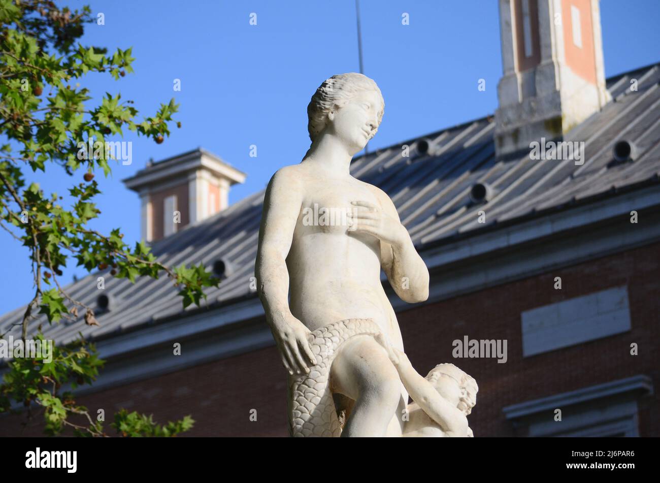 Statue of Venus and Cupid in the Royal Gardens of Aranjuez Stock Photo
