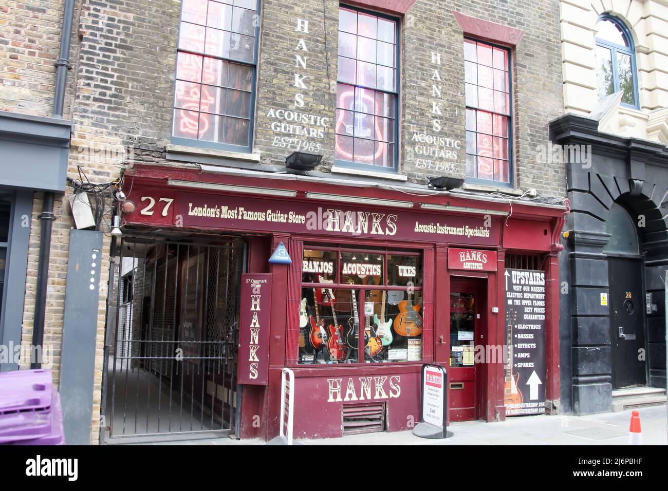 Hanks acoustic guitar store, Denmark Street, London, England, UK, 2022