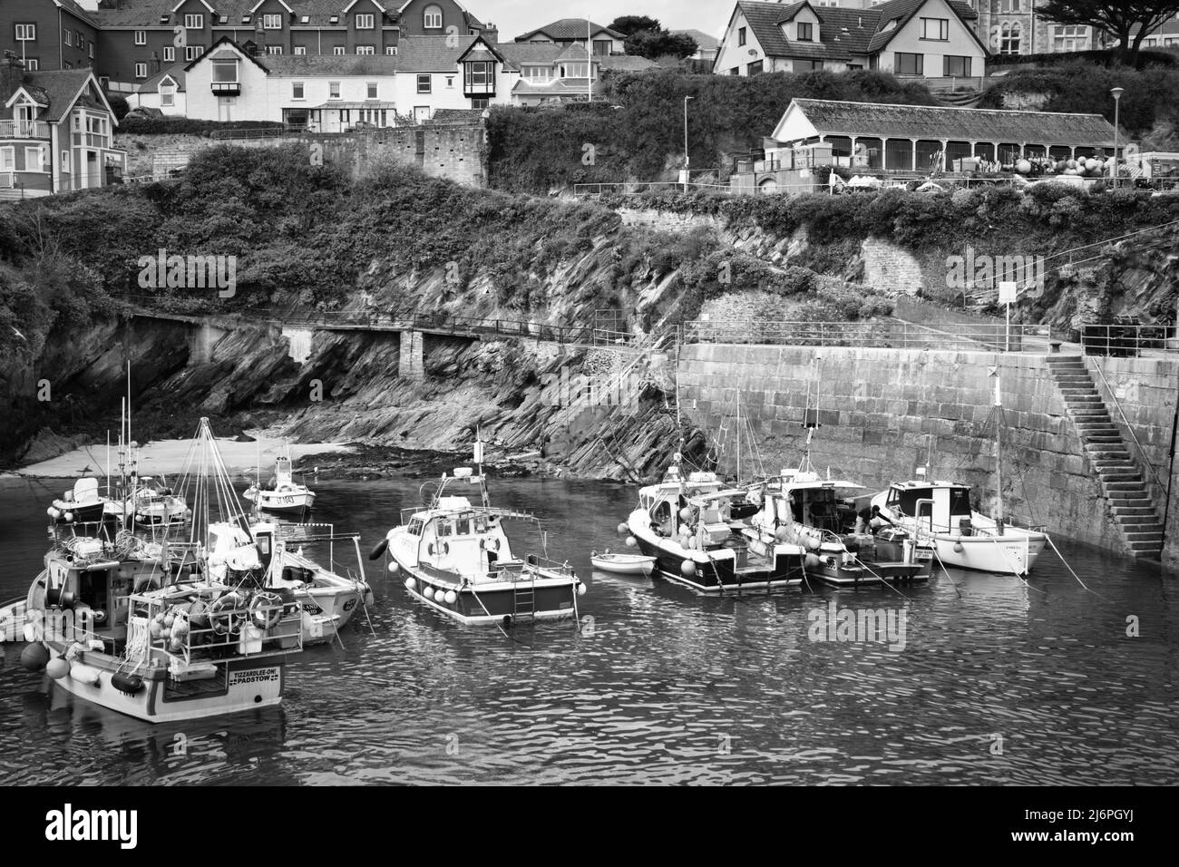 Newquay beach scene blue sky Black and White Stock Photos & Images - Alamy