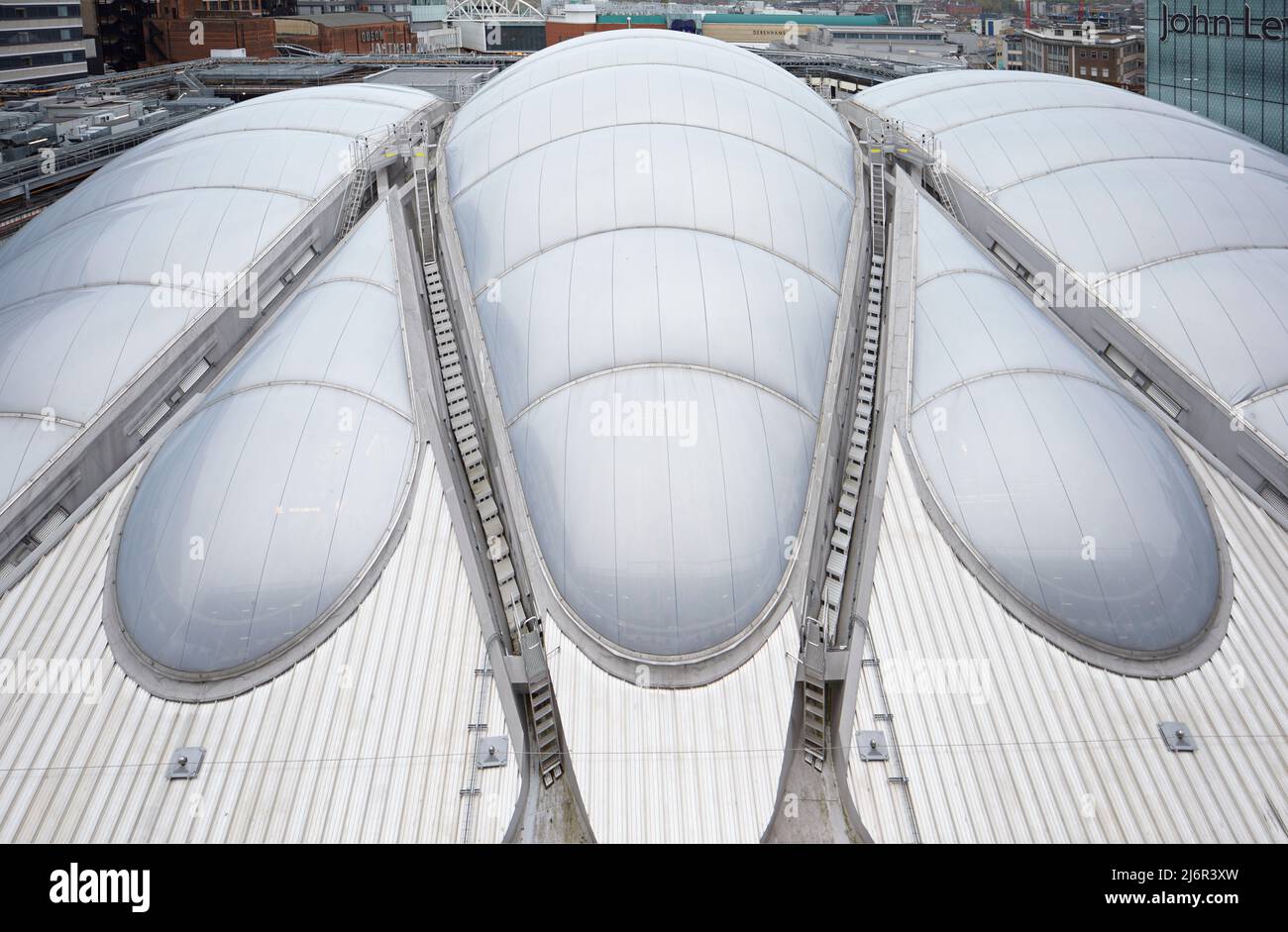Birmingham Grand Central and New Street Train Station railway station roof, Birmingham, UK Stock Photo