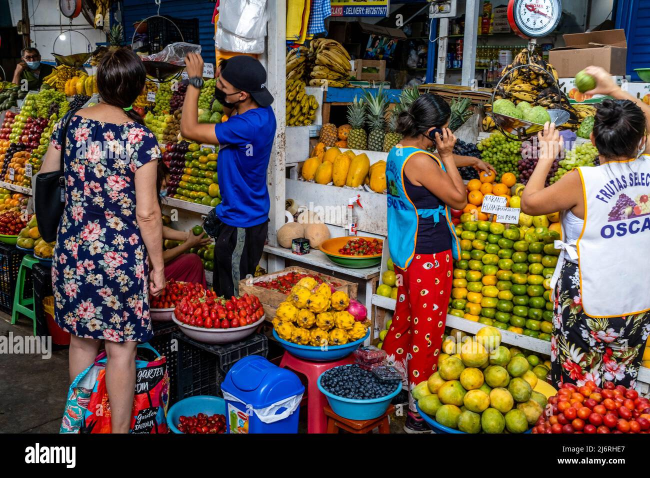 A Colourful Fruit Stall At The Mercado Modelo, Chiclayo, Lambayeque Region, Peru. Stock Photo