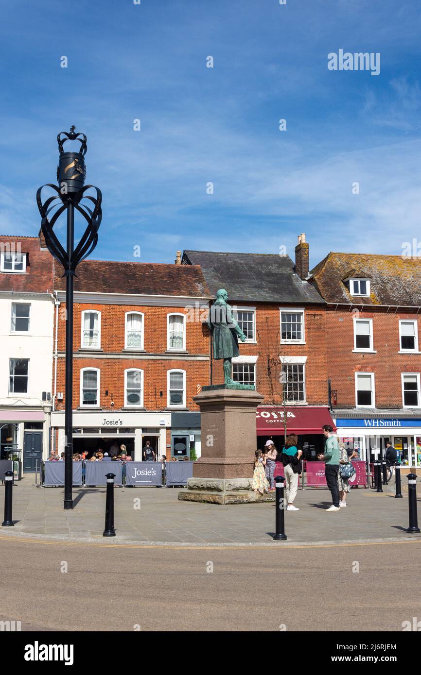 Pavement cafes, Market Place, Romsey, Hampshire, England, United Kingdom Stock Photo