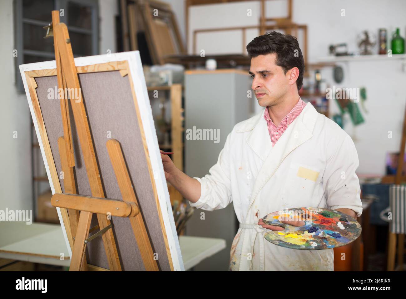 Artists workroom hi-res stock photography and images - Alamy