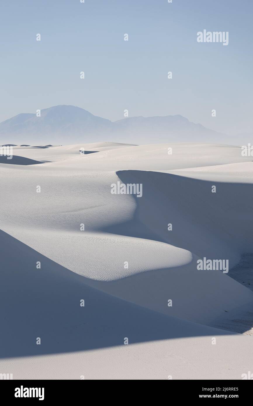 Gypsum sand dunes in White Sands National Park Stock Photo Alamy