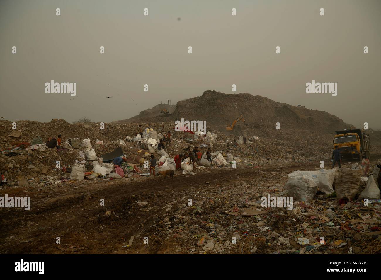 Garbage dumping at the Bhalswa landfill site spread over 36 acre