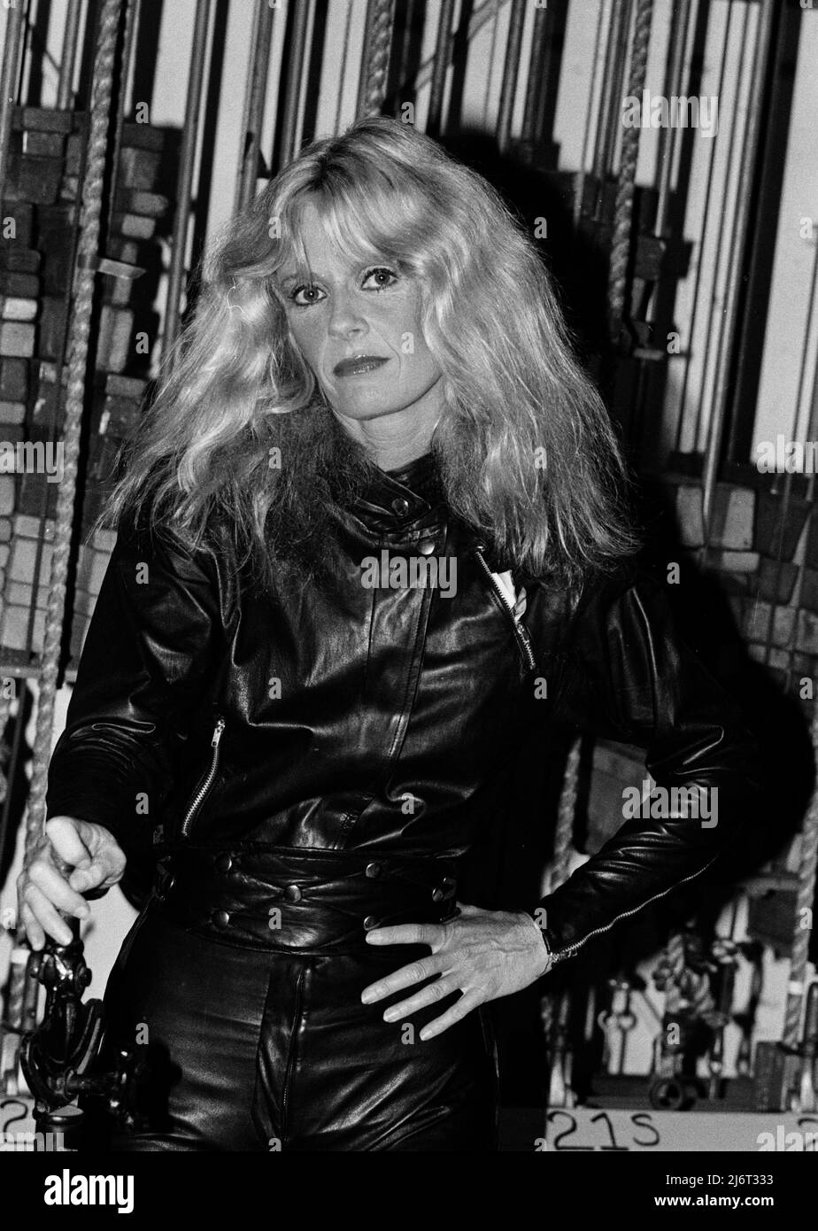 Kim carnes hi-res stock photography and images - Alamy