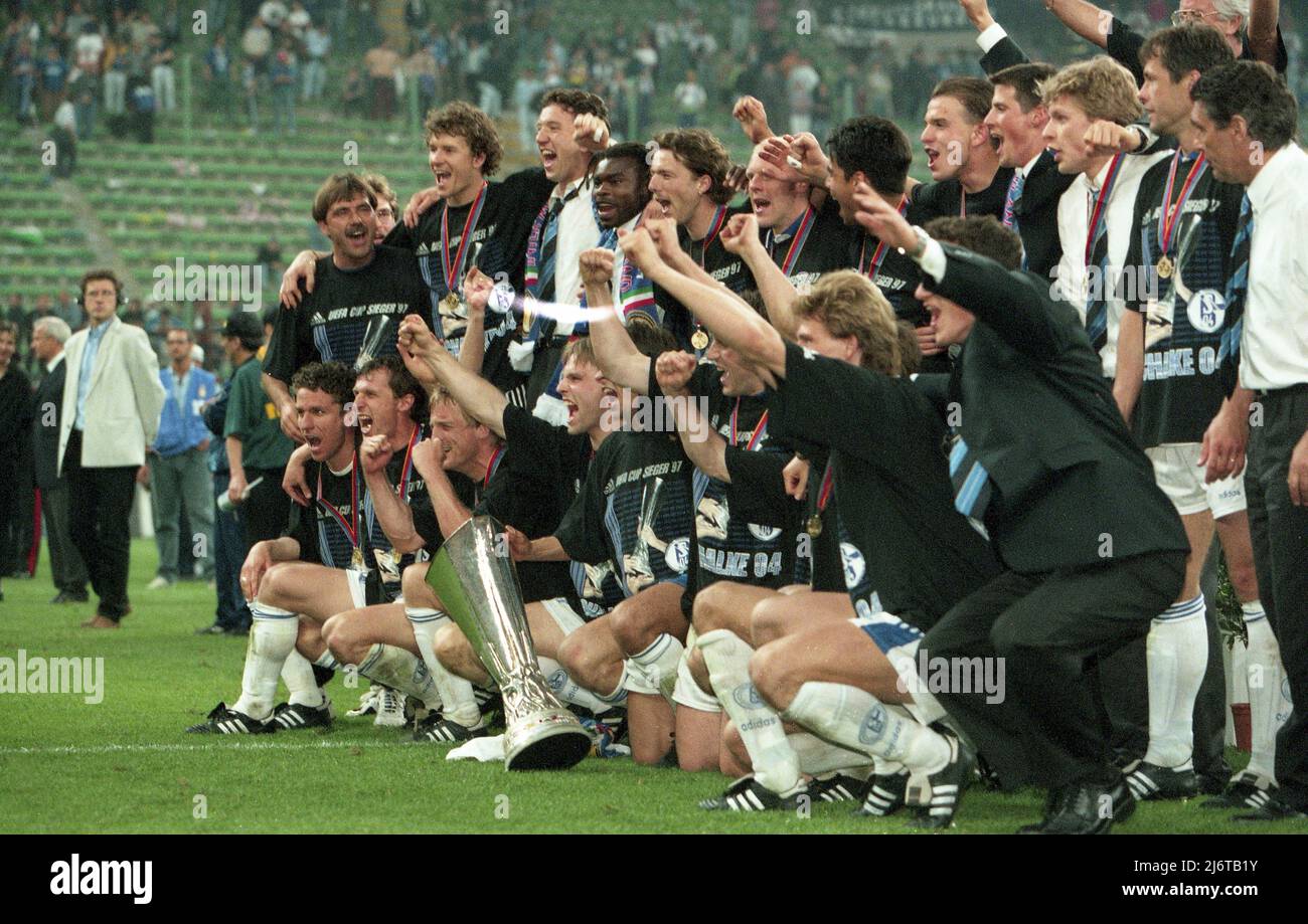 Football, firo 05/21/1997 UEFA Cup, season 1996/1997, final in Milan