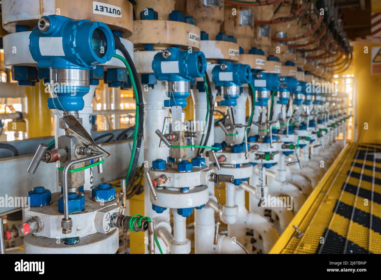 Pressure transmitter install at downstream of choke valve to monitor