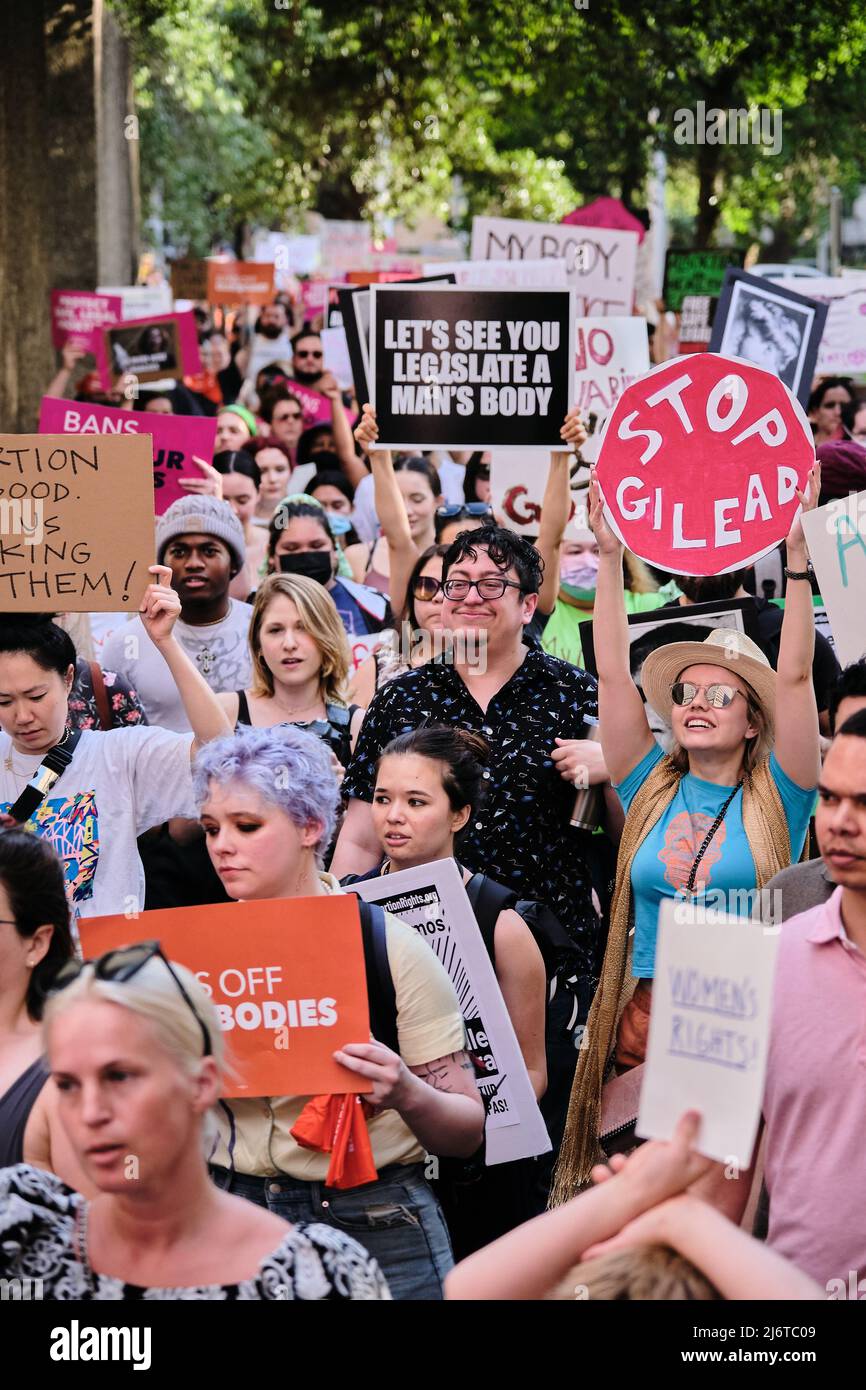 May 3, 2022, Houston, Texas, United States: Thousands of people join the pro-abortion march in downtown Houston, sparked by leaked new of the overturn Roe v. Wade by the Supreme Court. (Credit Image: © Carlos Escalona/ZUMA Press Wire) Stock Photo