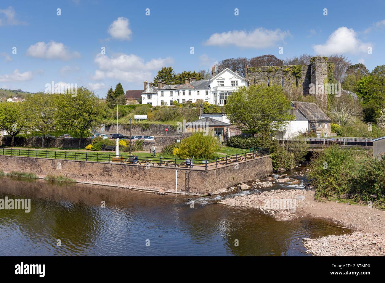 Brecon Castle stands next to the Brecon Castle Hotel near the river Usk, Brecon Beacons National Park, Powys, Wales Stock Photo