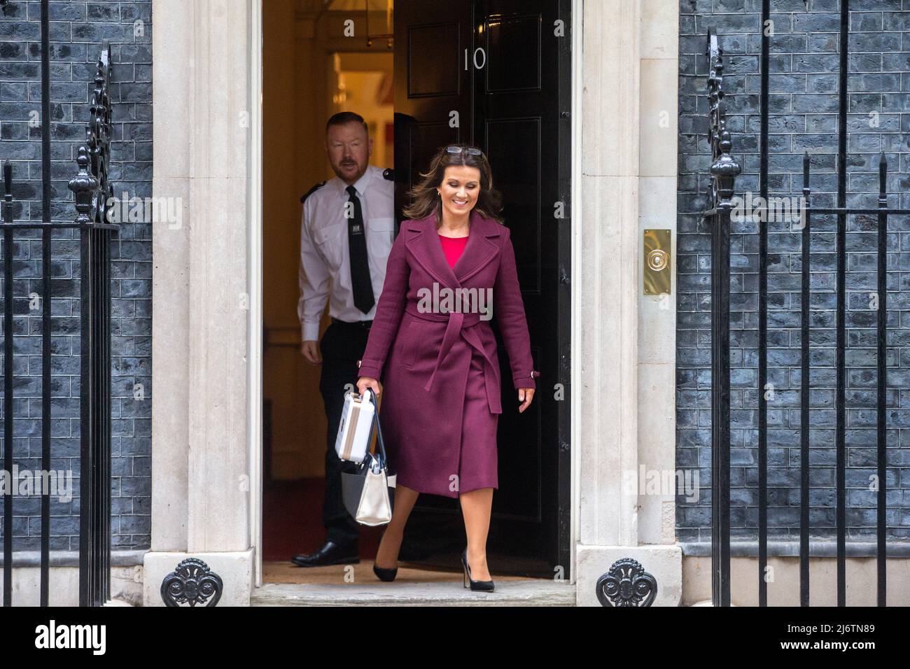 May 3, 2022, London, England, United Kingdom: ITV journalist SUSANNA REID is seen leaving 10 Downing Street after interviewing UK Prime Minister Boris Johnson. (Credit Image: © Tayfun Salci/ZUMA Press Wire) Stock Photo