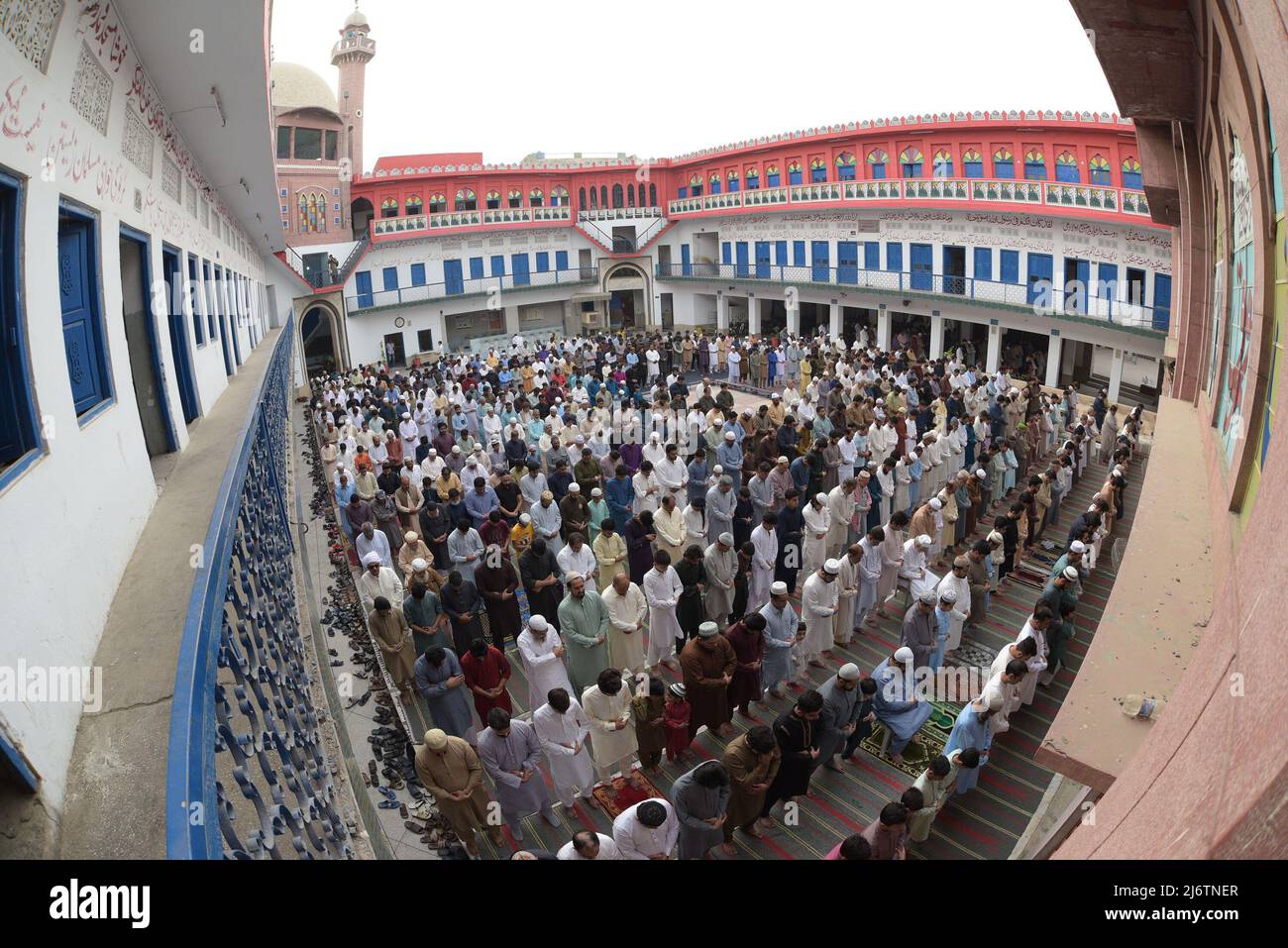 May 3, 2022, Lahore, Punjab, Pakistan: Pakistani Muslim devotees ...