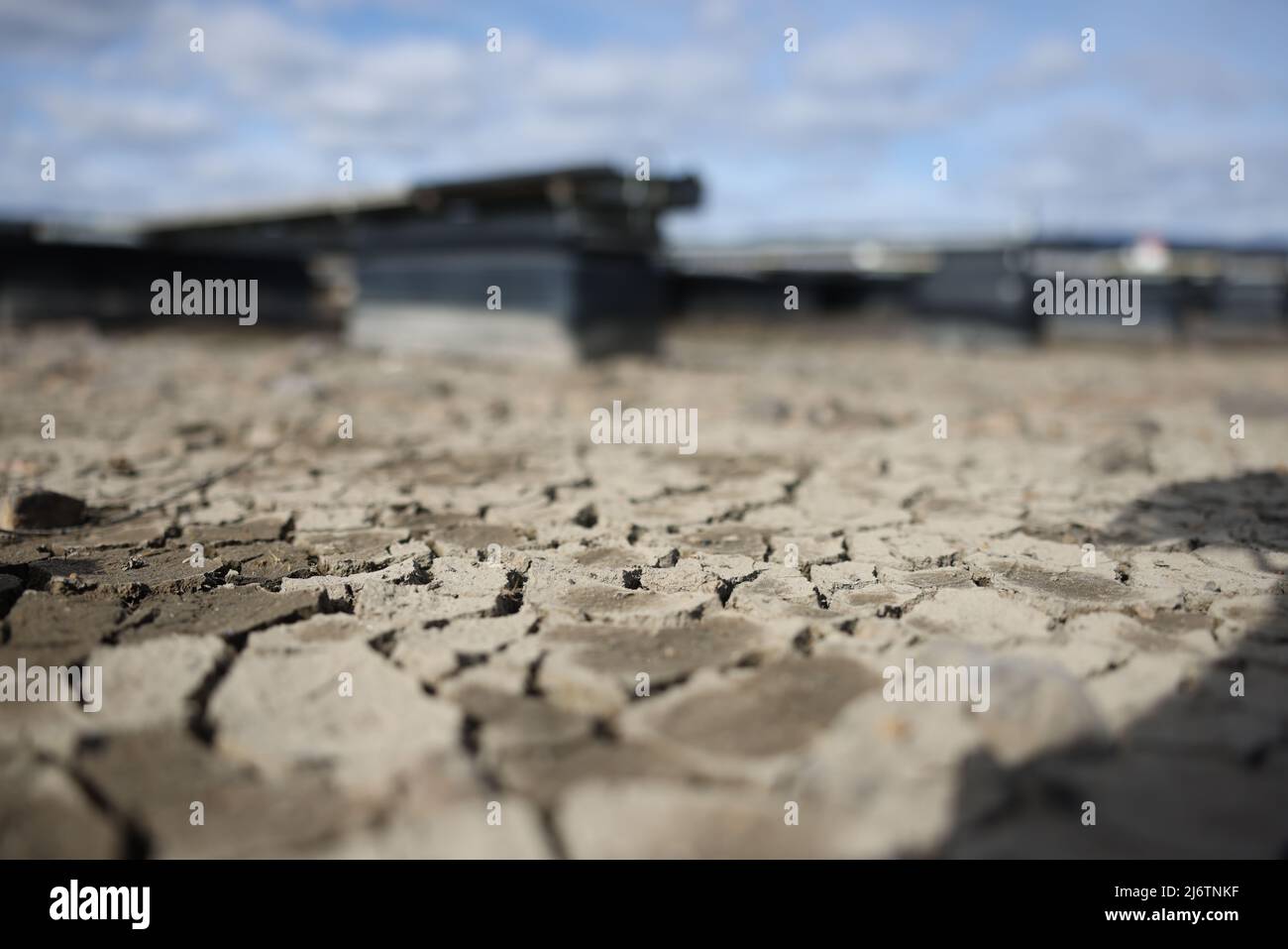 Gran 20220503.The marina in Roeykenvik is almost dried up due to little water in the Randsfjord. Photo: Oern E. Borgen / NTB Stock Photo