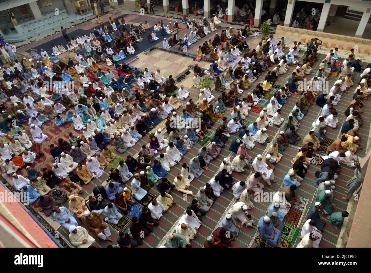 May 3, 2022, Lahore, Punjab, Pakistan: Pakistani Muslim devotees ...