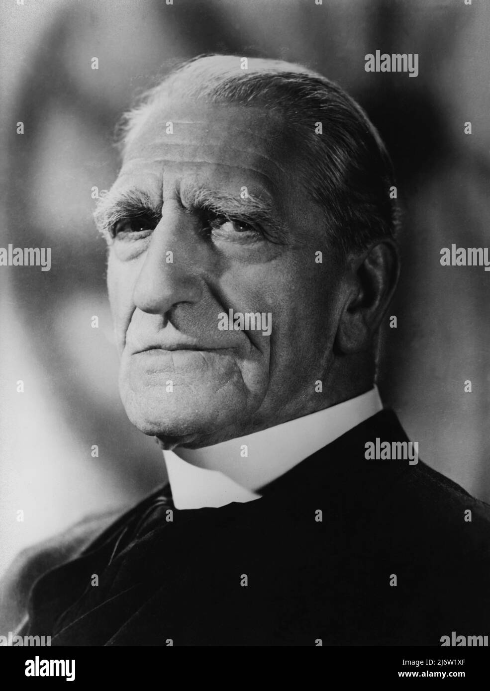 Charles Aubrey Smith (1863-1948), actor británico, nombrado caballero en 1944 por el rey Jorge VI de Inglaterra. Stock Photo