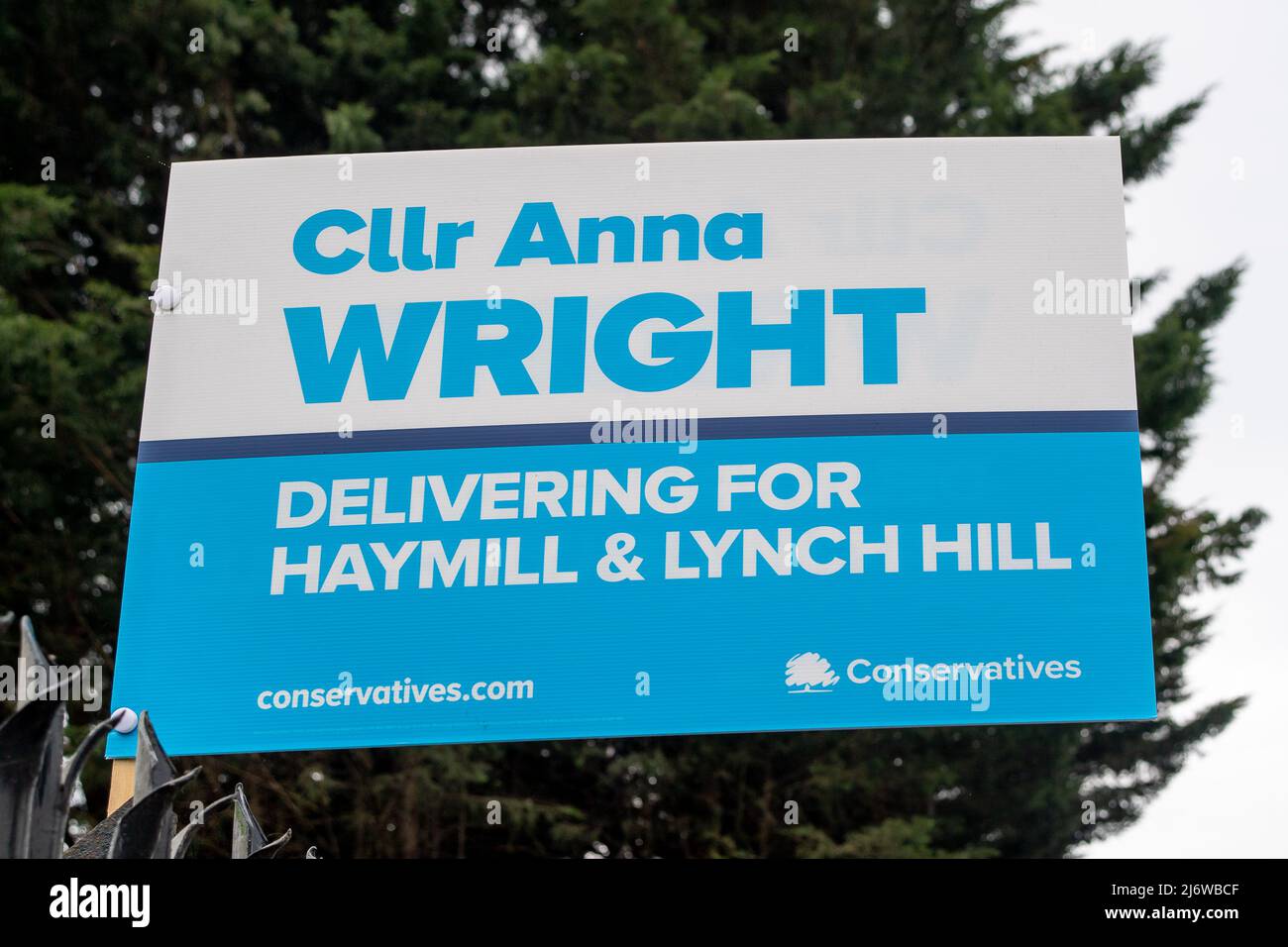 Slough, Berkshire, UK. 4th May, 2022. Boards promoting Tory Cllr Anna Wright in Slough. Following the handling of the Covid-19 crisis, the PPE scandal, Partygate and the cost of living crisis, the Tory party are predicted to lose hundreds of seats in the local elections tomorrow. Credit: Maureen McLean/Alamy Live News Stock Photo