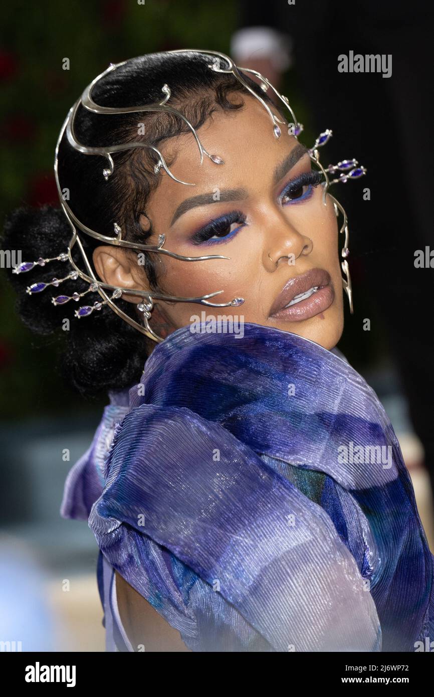 Teyana Taylor attends The 2022 Met Gala Celebrating "In America An