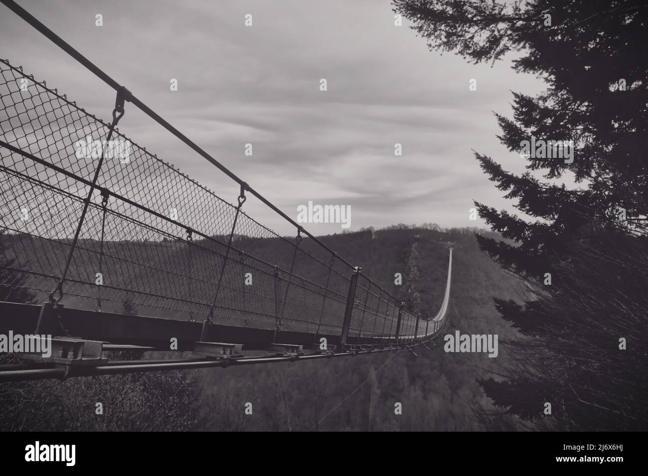 Dark black and white long bridge hi-res stock photography and images ...