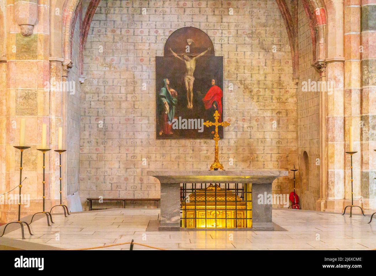 The tomb of St. Thomas Aquinas at the Church of the Jacobins, Toulouse Stock Photo