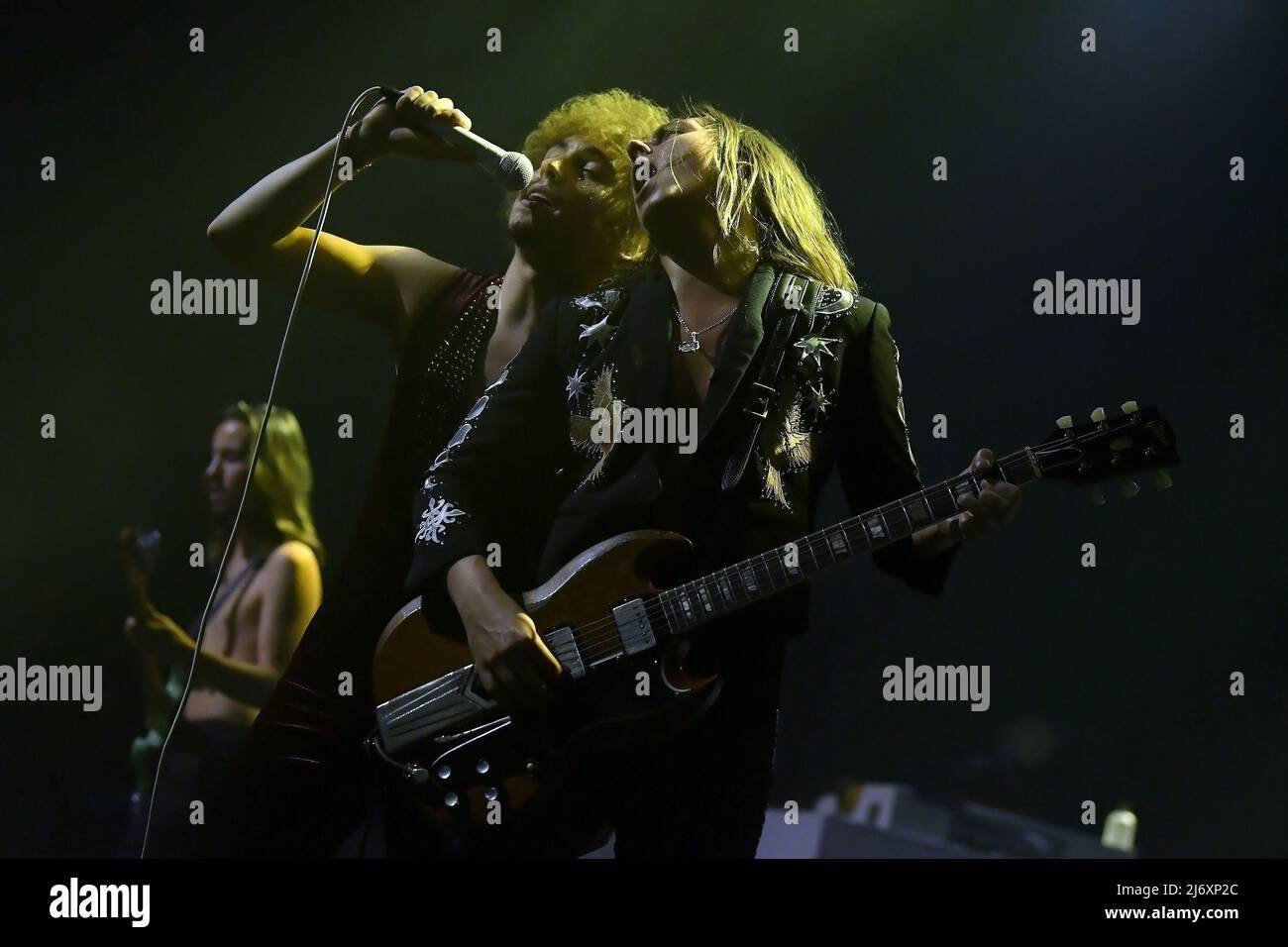Rio de Janeiro,Brazil,May 3, 2022.Vocalist and guitarist and brothers Josh and Jake Kiszka, of the band Greta Van Fleet, during the presentation of th Stock Photo