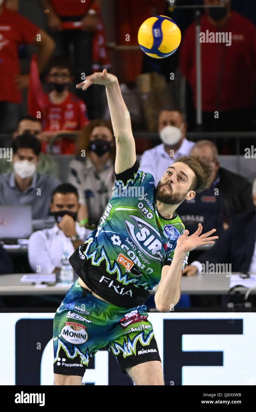 Serve of Kamil Rychlicki #8 (Sir Safety Conad Perugia) during Play Off