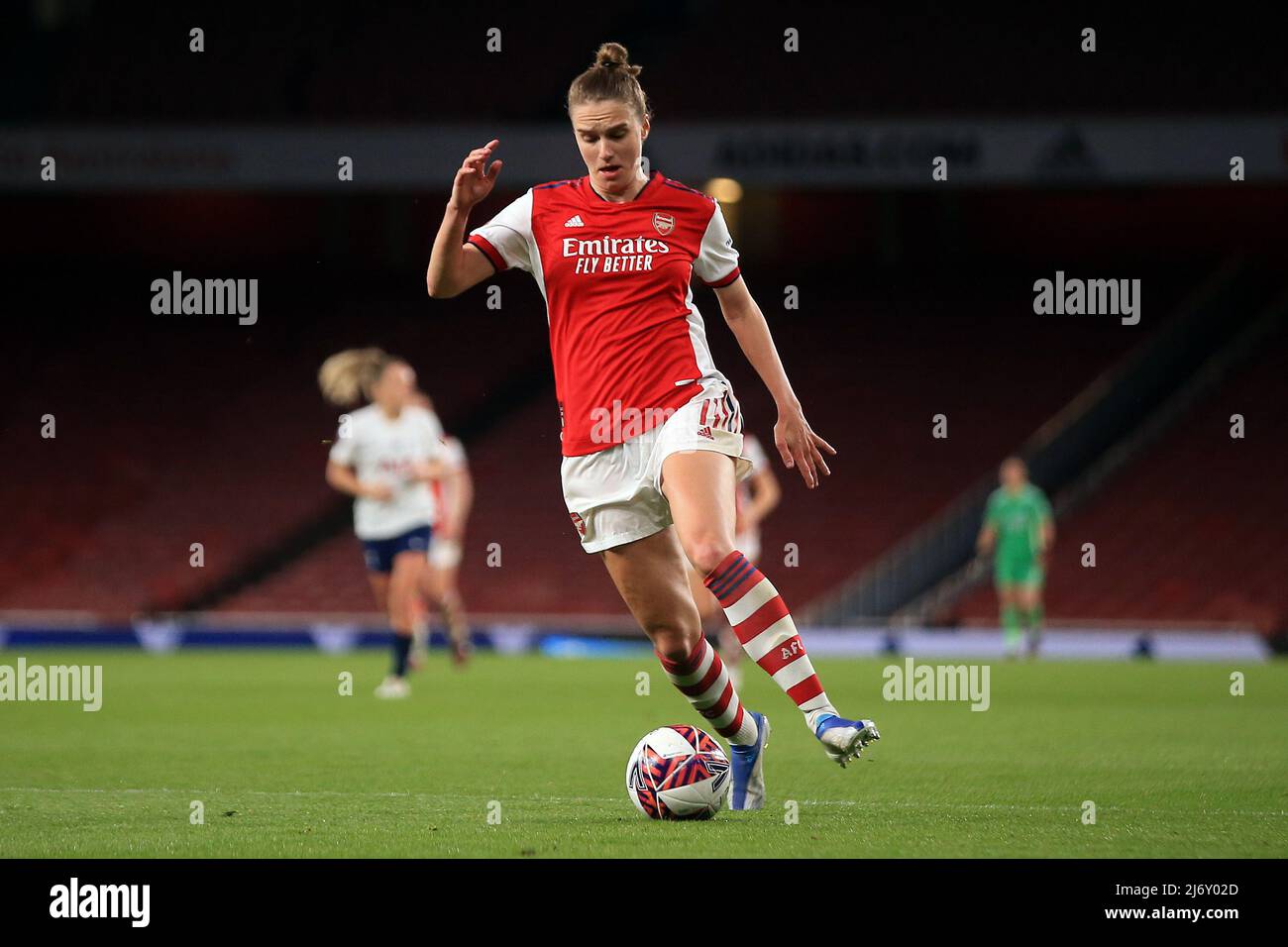 London, UK. 04th May, 2022. Vivianne Miedema of Arsenal Women in action during the game. Barclays FA Women's super league match, Arsenal women v Tottenham Hotspur women at the Emirates Stadium in London on Wednesday 4th May 2022. this image may only be used for Editorial purposes. Editorial use only, license required for commercial use. No use in betting, games or a single club/league/player publications.pic by Steffan Bowen/Andrew Orchard sports photography/Alamy Live News Credit: Andrew Orchard sports photography/Alamy Live News Stock Photo