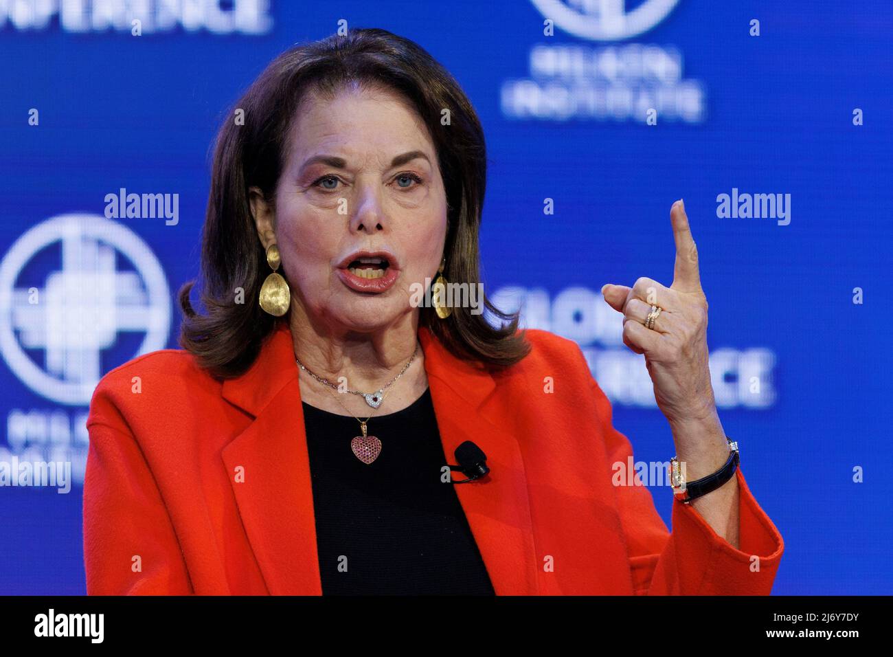 Sherry Lansing, founder and CEO of the Sherry Lansing Foundation and former Chairman and CEO of Paramount Pictures, speaks at the 2022 Milken Institute Global Conference in Beverly Hills, California, U.S., May 4, 2022.  REUTERS/Mike Blake Stock Photo