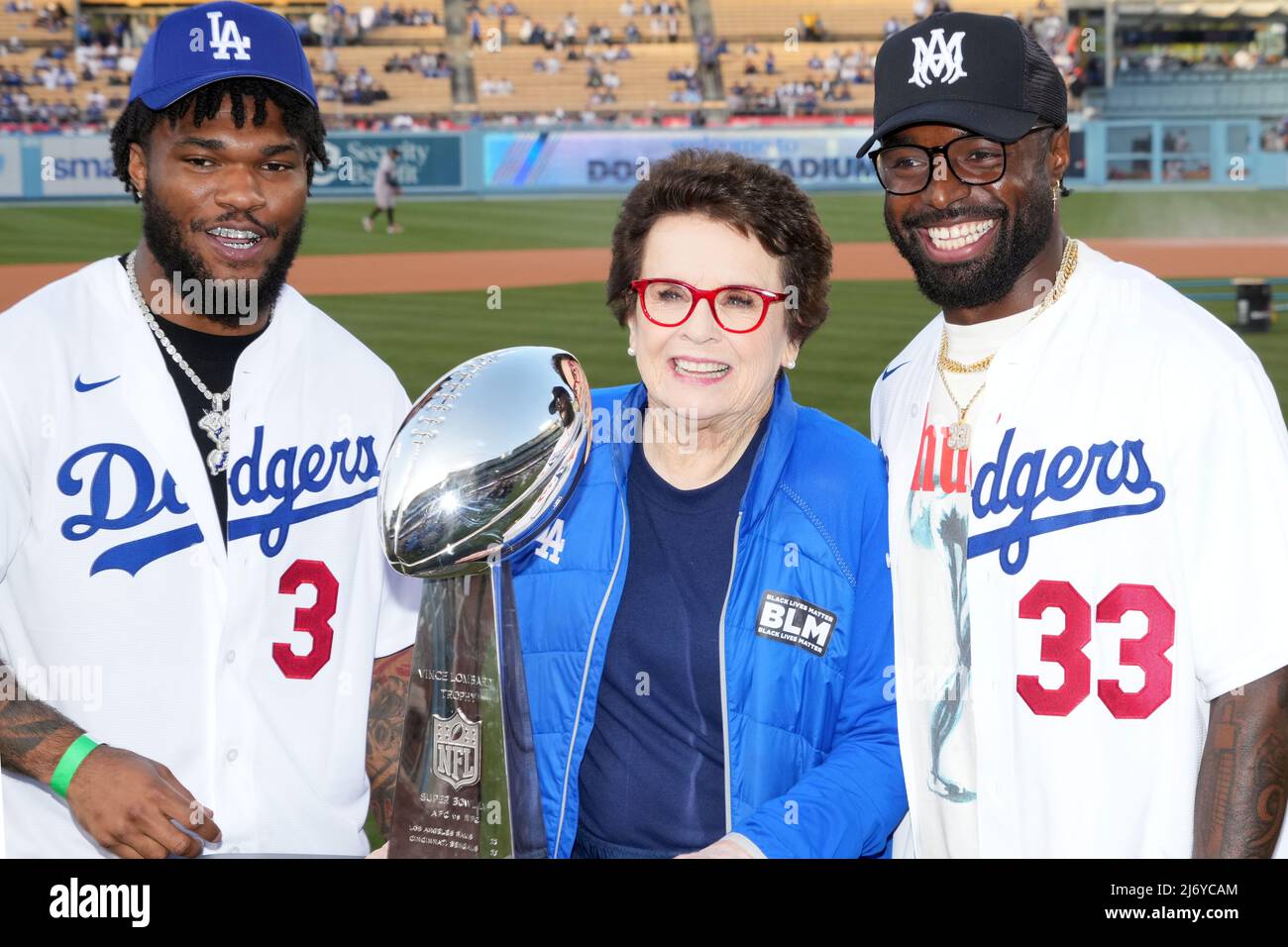 Former tennis player Billie Jean King (C) is joined by cast