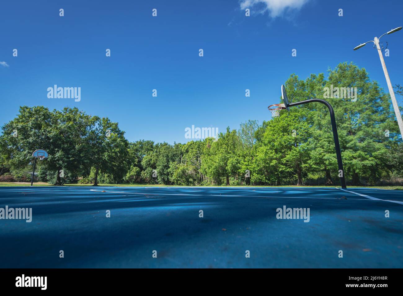 Lake Hodge Park basketball court in Casselberry, Florida Stock Photo