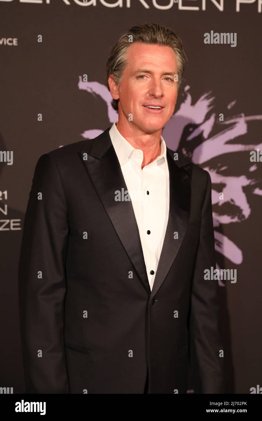 California Governor Gavin Newsom arrives at the Fifth Annual Berggruen Prize Gala held at The Hearst Estate in Beverly Hills, CA on Wednesday, ?May 4, 2022. (Photo By Conor Duffy/Sipa USA) Stock Photo