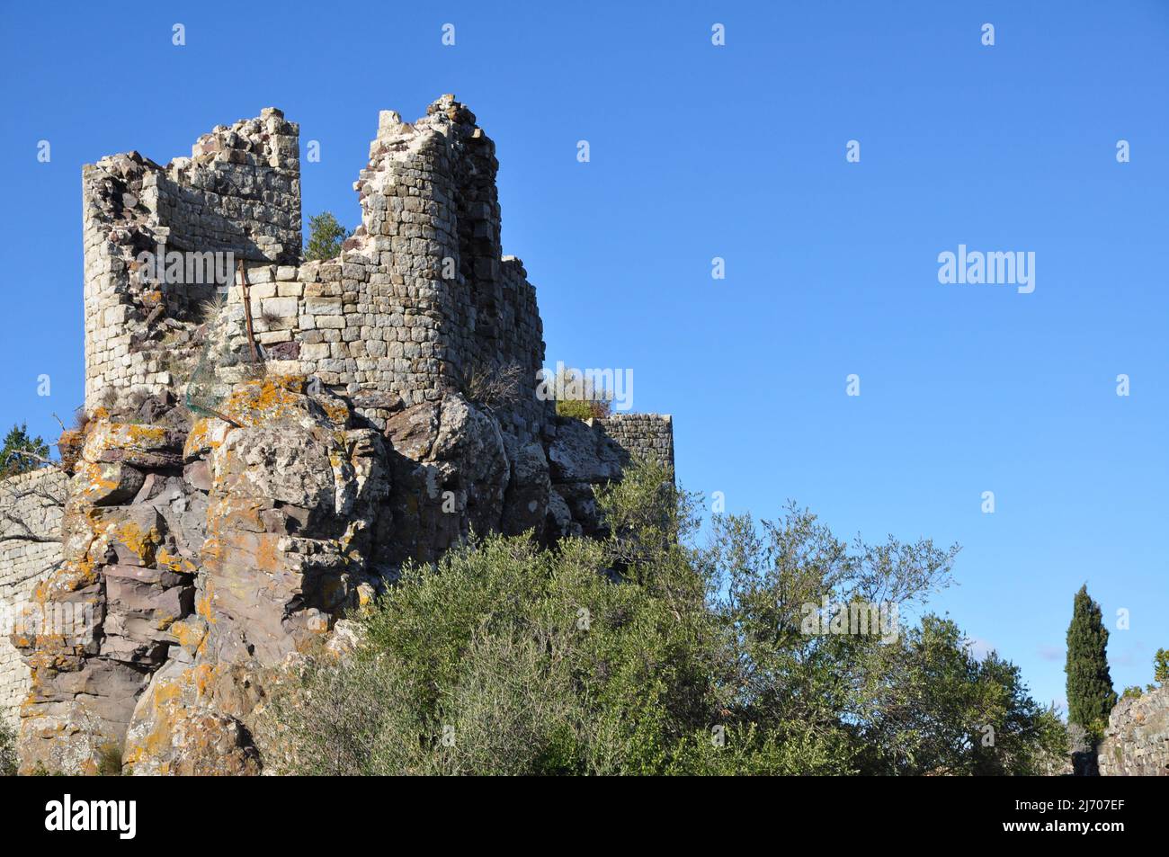 Remains of the ancient ramparts of Evenos Stock Photo - Alamy