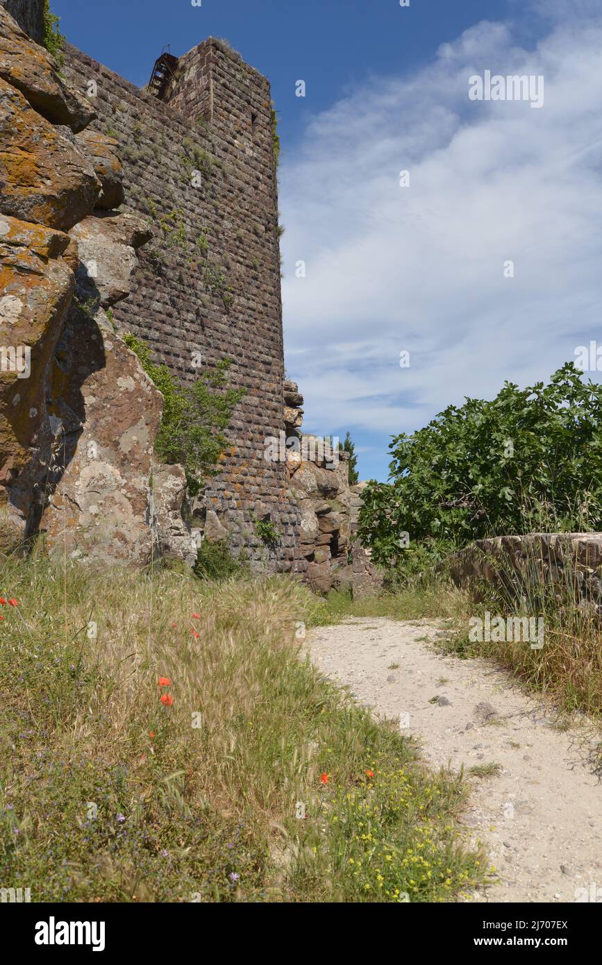Remains of the ancient ramparts of Evenos Stock Photo - Alamy
