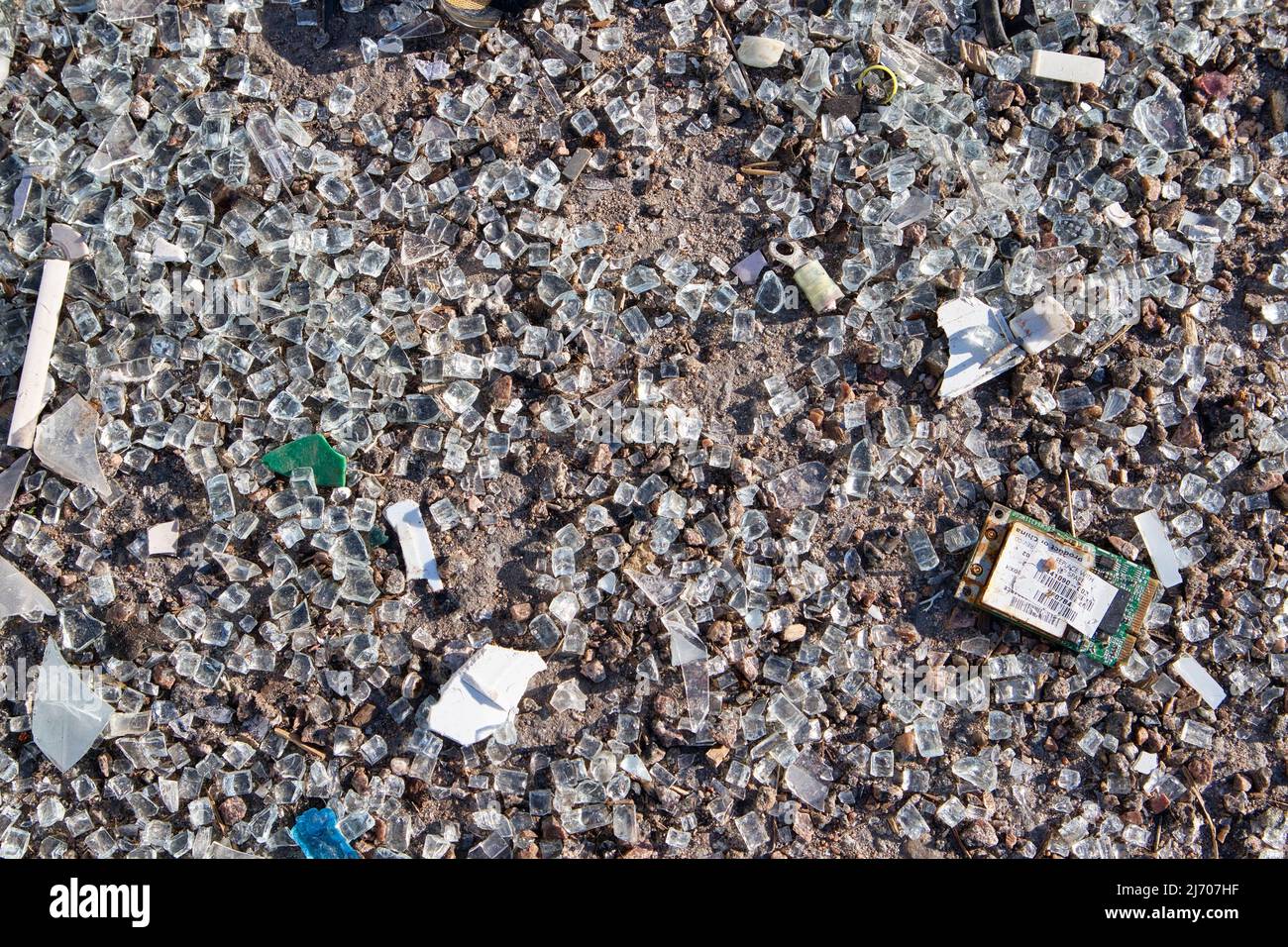 Shards of broken glass hi-res stock photography and images - Alamy