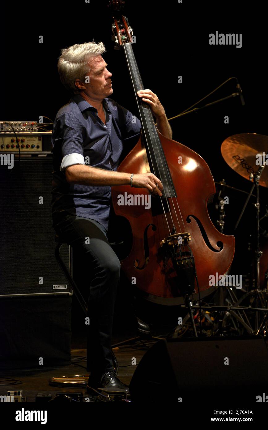 Kyle eastwood 2022 hi-res stock photography and images - Alamy