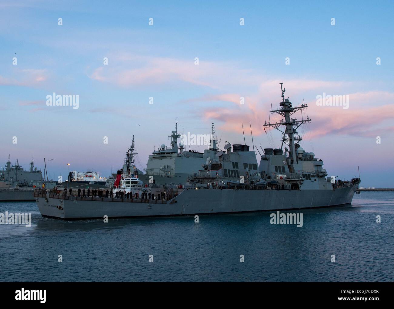 NAVAL STATION ROTA, Spain (April 27, 2022) – The Arleigh Burke-class ...