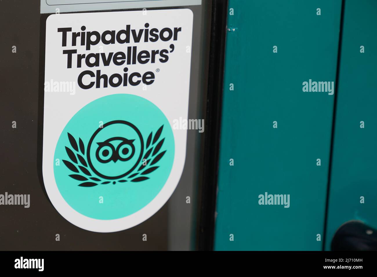 Bordeaux , Aquitaine France - 04 24 2022 : Tripadvisor travellers