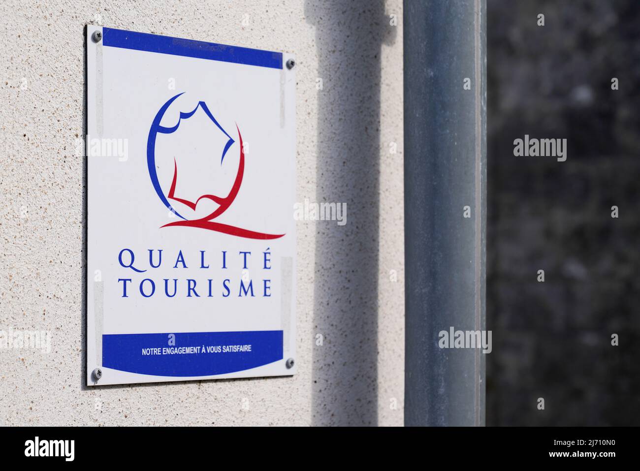 Bordeaux , Aquitaine  France - 04 24 2022 : Qualite Tourisme logo sign and brand text label state guaranteed French hospitality and tourist services Stock Photo