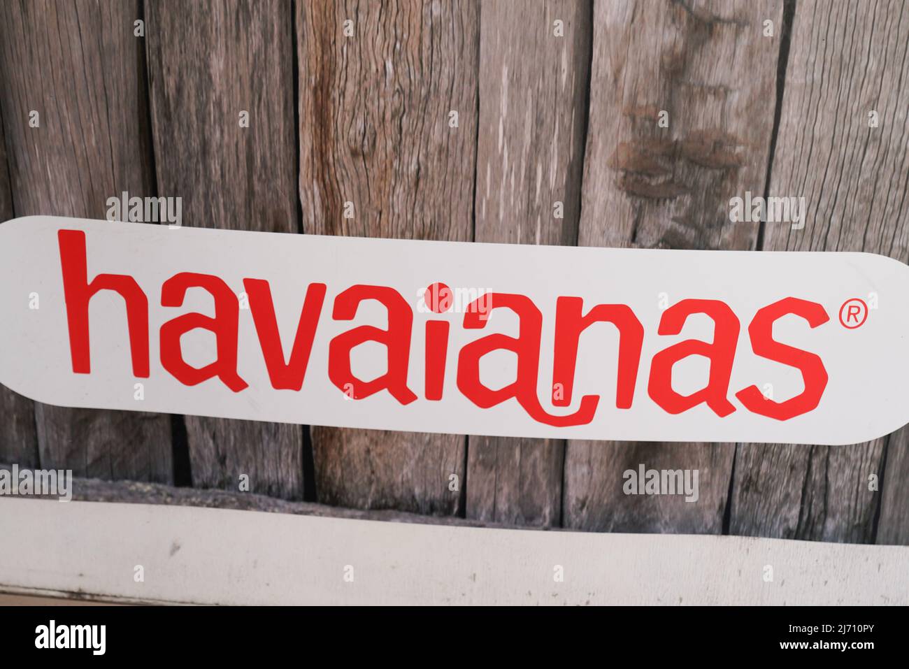 Bordeaux , Aquitaine France - 04 24 2022 : Havaianas logo brand and text  sign facade windows store of Brazilian flip-flop sandals shop Stock Photo -  Alamy