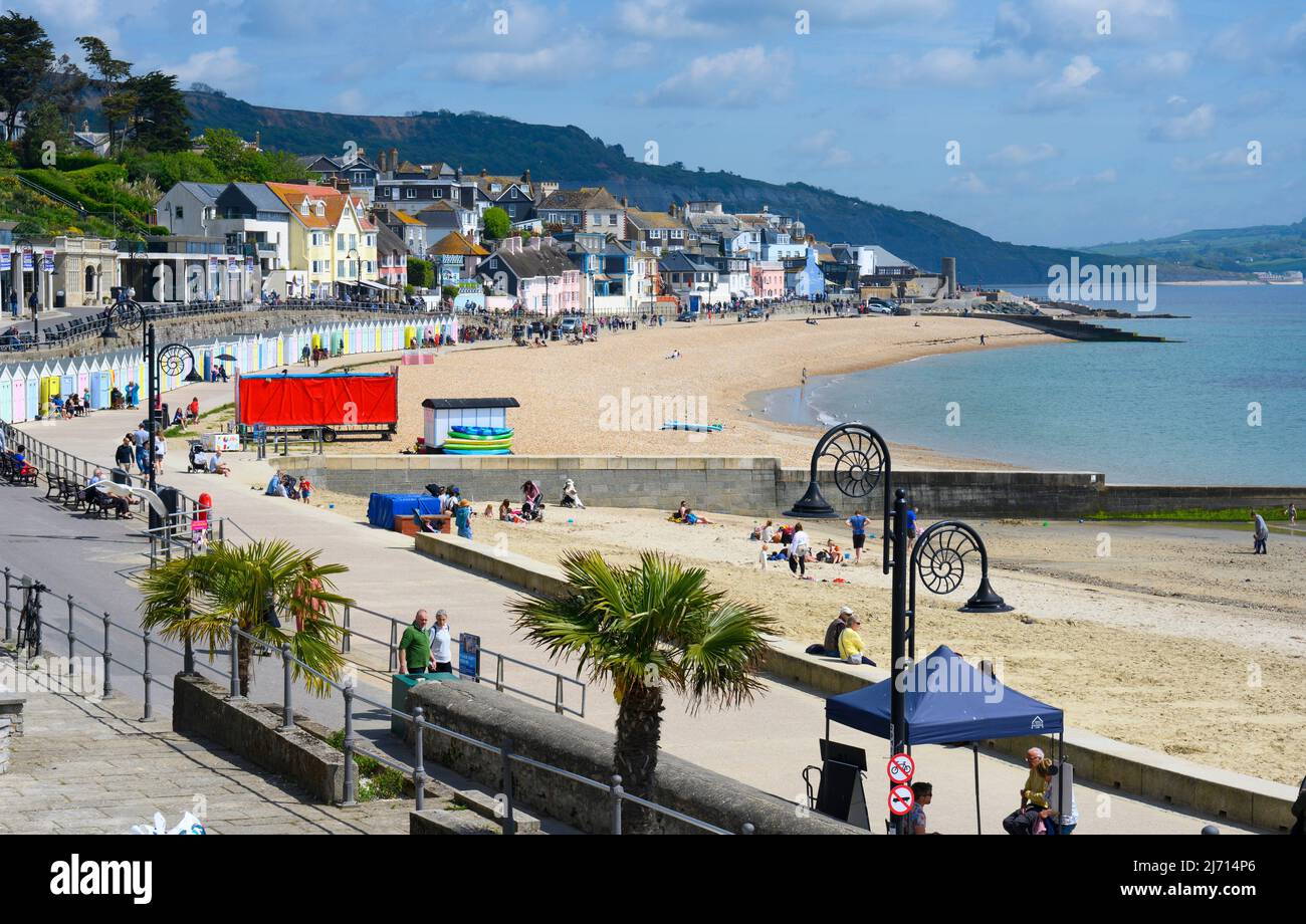 Lyme Regis, Dorset, UK. 5th May 2022. UK Weather Scorching hot