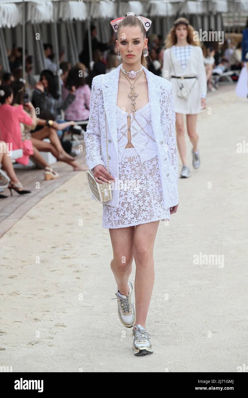 Vanessa Paradis poses before the runway of Chanel Cruise Collection 2022-23  held at Monte Carlo Beach in Monaco. Monaco on May 5th, 2022. Photo by Marco  Piovanotto/ABACAPRESS.COM Stock Photo - Alamy