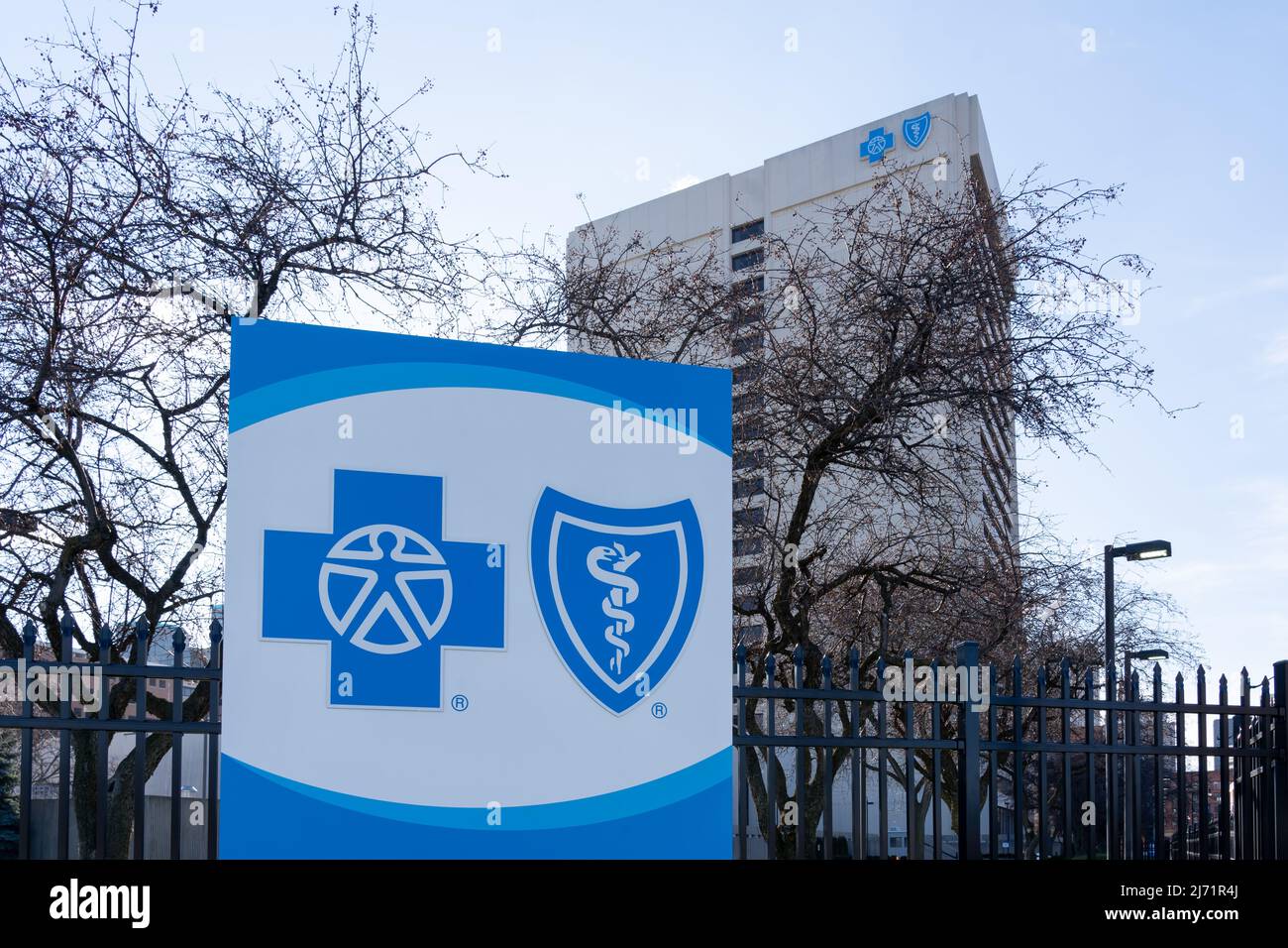Detroit, Mi, USA - December 26, 2021: Blue Cross Blue Shield of Michigan office in Detroit. Stock Photo