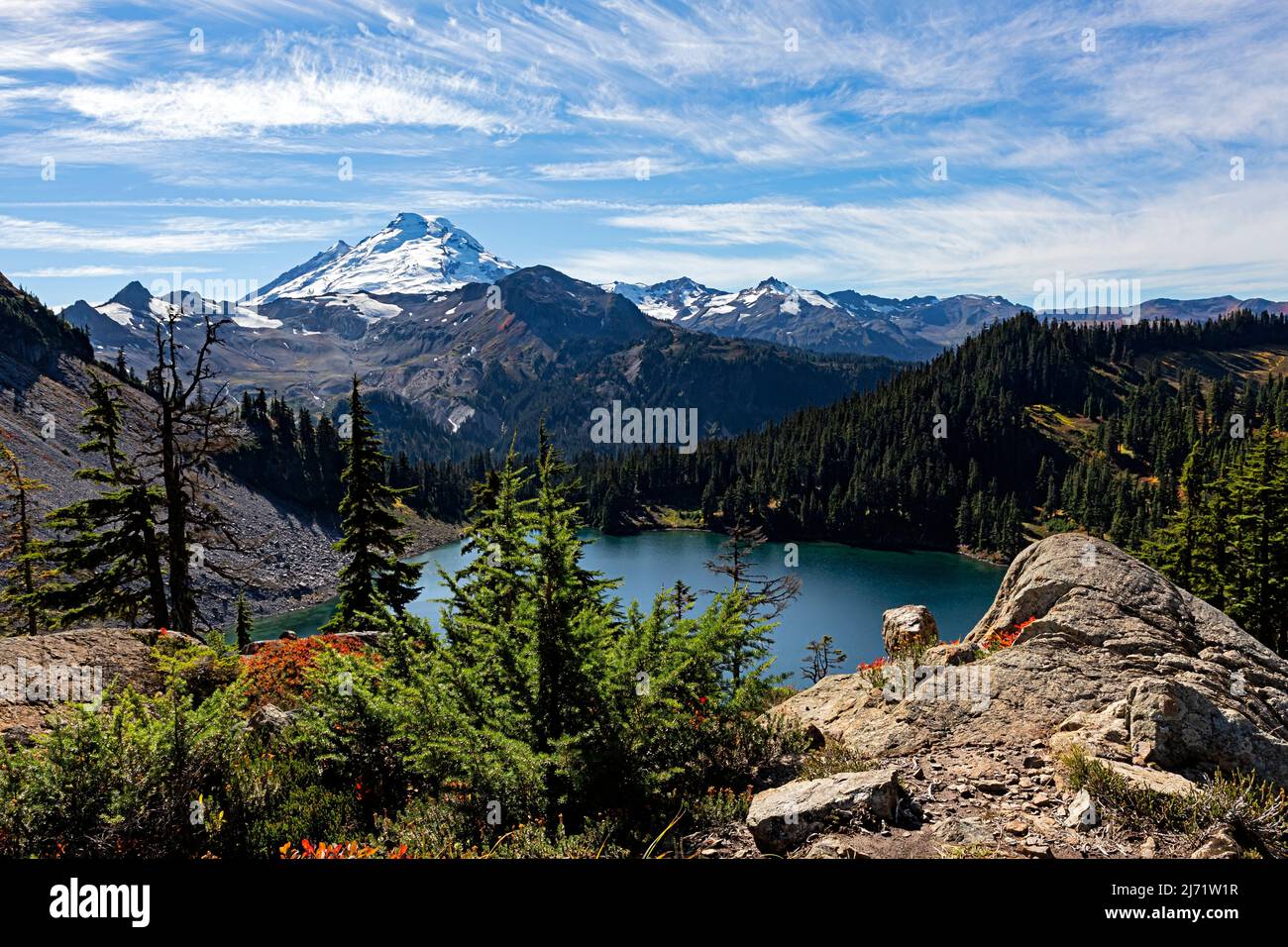 WA2151100...WASHINGTON Iceberg Lake and Mount Baker from the Chain