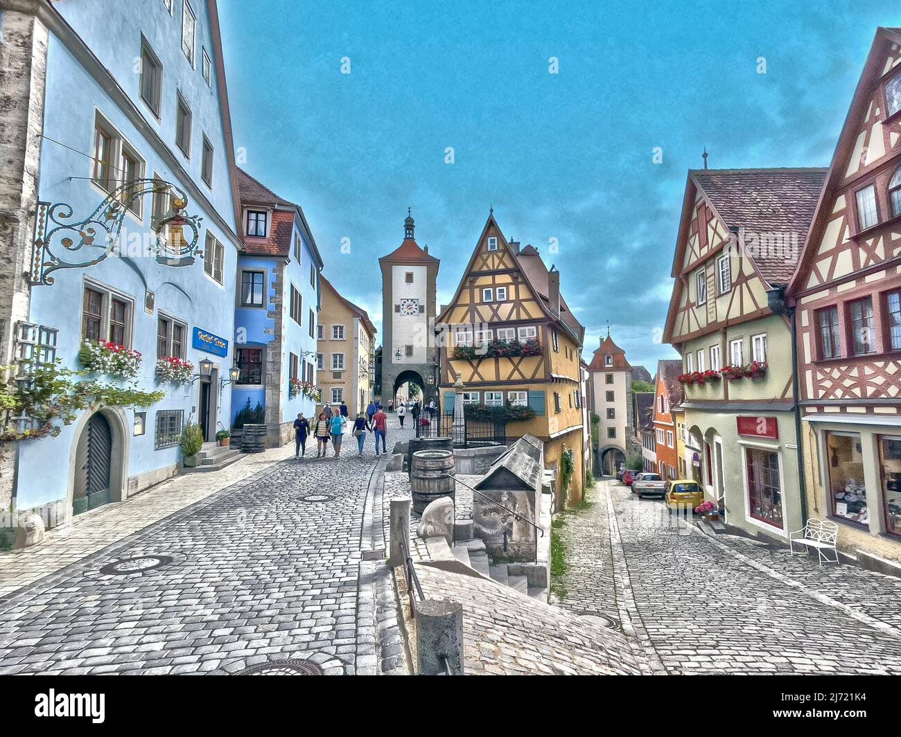 Blick auf Ploenlein mit zwei Stadttore, links Siebersturm, mittelalterliche Altstadt von Rothenburg ob der Tauber, Franken, Bayern, Deutschland Stock Photo