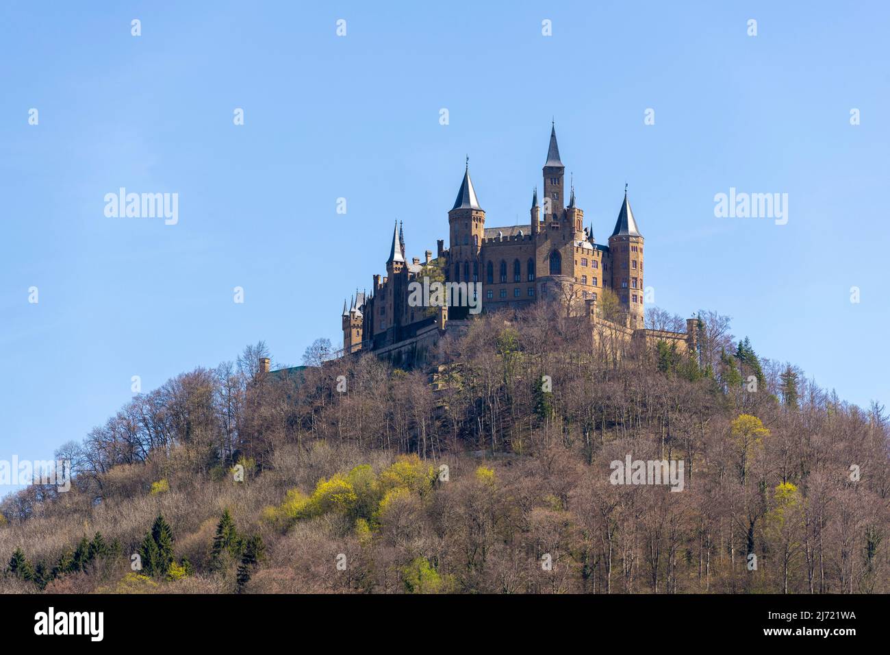 Burg Hohenzollern bei Hechingen im Fruehjahr, Schwaebische Alb, Baden-Wuerttemberg, Deutschland Stock Photo